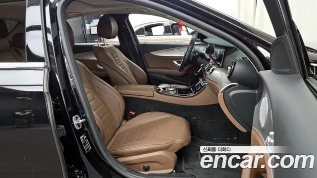 2020 Mercedes-Benz E-Class W213 E300 4MATIC AMG Line Sold VIN W1KZF4KB5LA842235 – photo 22 2020 Mercedes-Benz E-Class W213 E300 4MATIC AMG Line Sold VIN W1KZF4KB5LA842235 – photo 22