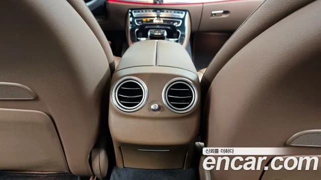 2020 Mercedes-Benz E-Class W213 E300 4MATIC AMG Line Sold VIN W1KZF4KB5LA842235 – photo 26 2020 Mercedes-Benz E-Class W213 E300 4MATIC AMG Line Sold VIN W1KZF4KB5LA842235 – photo 26