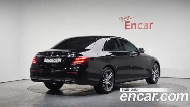 2020 Mercedes-Benz E-Class W213 E300 4MATIC AMG Line Sold VIN W1KZF4KB7LA843371 – photo 11 2020 Mercedes-Benz E-Class W213 E300 4MATIC AMG Line Sold VIN W1KZF4KB7LA843371 – photo 11