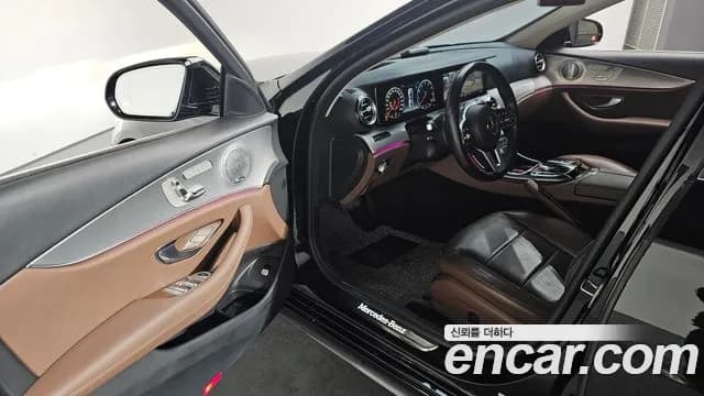 2020 Mercedes-Benz E-Class W213 E300 4MATIC AMG Line Sold VIN W1KZF4KB7LA843371 – photo 16 2020 Mercedes-Benz E-Class W213 E300 4MATIC AMG Line Sold VIN W1KZF4KB7LA843371 – photo 16