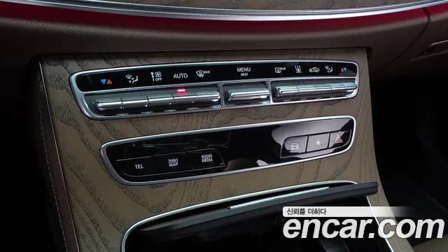 2021 Mercedes-Benz E-Class W213 E300e 4MATIC Exclusive Sold VIN W1KZF5EB0MA988657 – interior seats 2021 Mercedes-Benz E-Class W213 E300e 4MATIC Exclusive Sold VIN W1KZF5EB0MA988657 – interior seats