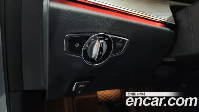 2023 Mercedes-Benz E-Class W213 E300e 4MATIC Exclusive Sold VIN W1KZF5EB111111111 – trunk area 2023 Mercedes-Benz E-Class W213 E300e 4MATIC Exclusive Sold VIN W1KZF5EB111111111 – trunk area