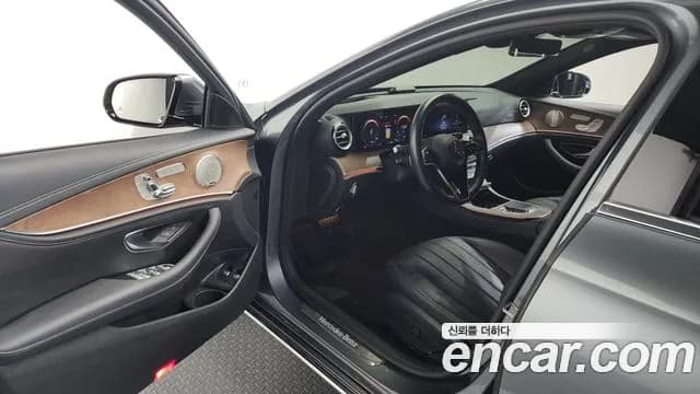 2023 Mercedes-Benz E-Class W213 E300e 4MATIC Exclusive Sold VIN W1KZF5EB111111111 – photo 33 2023 Mercedes-Benz E-Class W213 E300e 4MATIC Exclusive Sold VIN W1KZF5EB111111111 – photo 33