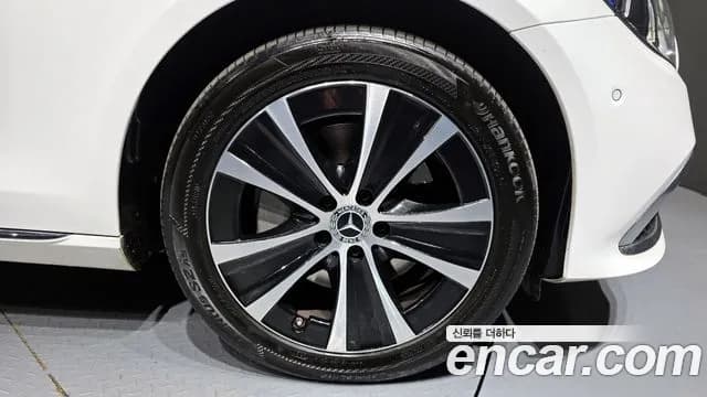 2021 Mercedes-Benz E-Class W213 E300e 4MATIC Exclusive Sold VIN W1KZF5EB1MA886235 – photo 15 2021 Mercedes-Benz E-Class W213 E300e 4MATIC Exclusive Sold VIN W1KZF5EB1MA886235 – photo 15