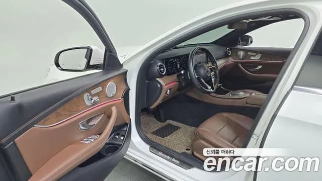 2021 Mercedes-Benz E-Class W213 E300e 4MATIC Exclusive Sold VIN W1KZF5EB1MA893668 – photo 13 2021 Mercedes-Benz E-Class W213 E300e 4MATIC Exclusive Sold VIN W1KZF5EB1MA893668 – photo 13