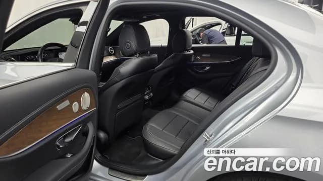 2021 Mercedes-Benz E-Class W213 E300e 4MATIC Exclusive Sold VIN W1KZF5EB2MA984433 – engine bay 2021 Mercedes-Benz E-Class W213 E300e 4MATIC Exclusive Sold VIN W1KZF5EB2MA984433 – engine bay
