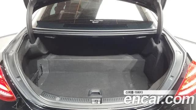 2020 Mercedes-Benz E-Class W213 E300e 4MATIC Exclusive Sold VIN W1KZF5EB6LA824084 – rear exterior 2020 Mercedes-Benz E-Class W213 E300e 4MATIC Exclusive Sold VIN W1KZF5EB6LA824084 – rear exterior