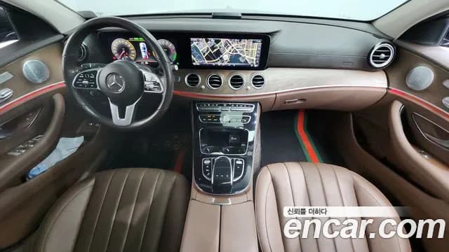 2020 Mercedes-Benz E-Class W213 E300e 4MATIC Exclusive Sold VIN W1KZF5EB6LA824084 – exterior detail 2020 Mercedes-Benz E-Class W213 E300e 4MATIC Exclusive Sold VIN W1KZF5EB6LA824084 – exterior detail