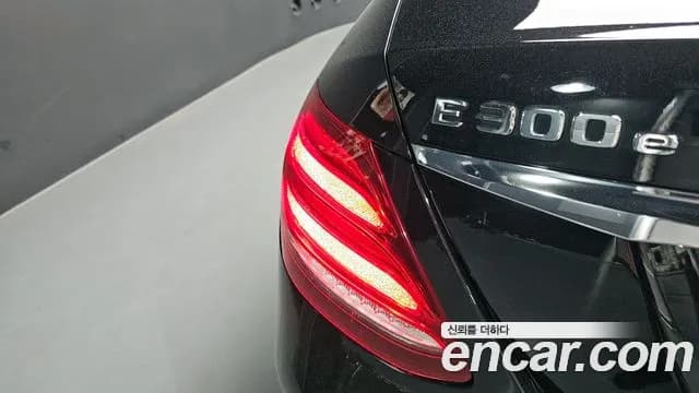 2020 Mercedes-Benz E-Class W213 E300e 4MATIC Exclusive Sold VIN W1KZF5EB7LA772528 – photo 12 2020 Mercedes-Benz E-Class W213 E300e 4MATIC Exclusive Sold VIN W1KZF5EB7LA772528 – photo 12