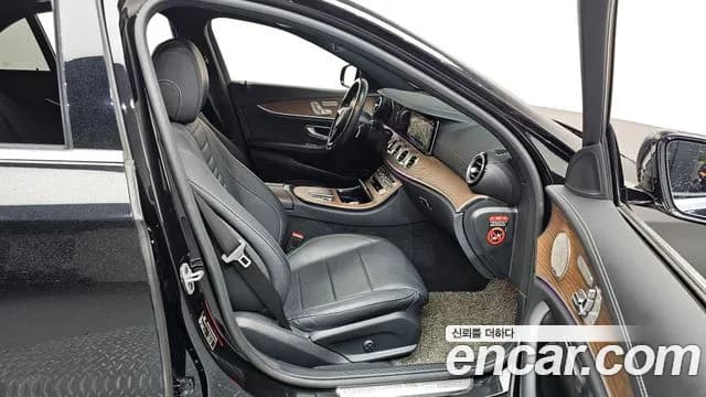2021 Mercedes-Benz E-Class W213 E300e 4MATIC Exclusive Sold VIN W1KZF5EB7MA951637 – photo 12 2021 Mercedes-Benz E-Class W213 E300e 4MATIC Exclusive Sold VIN W1KZF5EB7MA951637 – photo 12