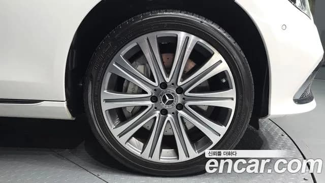 2021 Mercedes-Benz E-Class W213 E450 4MATIC Exclusive Sold VIN W1KZF5KB4MB000522 – trunk area 2021 Mercedes-Benz E-Class W213 E450 4MATIC Exclusive Sold VIN W1KZF5KB4MB000522 – trunk area
