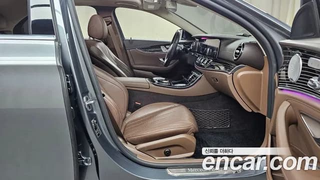 2020 Mercedes-Benz E-Class W213 E450 4MATIC Exclusive Sold VIN W1KZF6JB6LA819429 – exterior detail 2020 Mercedes-Benz E-Class W213 E450 4MATIC Exclusive Sold VIN W1KZF6JB6LA819429 – exterior detail