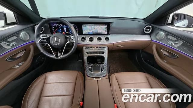 2022 Mercedes-Benz E-Class W213 E350 4MATIC Avantgarde Sold VIN W1KZF8GB2NB039038 – trunk area 2022 Mercedes-Benz E-Class W213 E350 4MATIC Avantgarde Sold VIN W1KZF8GB2NB039038 – trunk area
