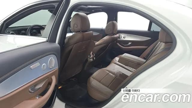 2021 Mercedes-Benz E-Class W213 E350 4MATIC Avantgarde Sold VIN W1KZF8GB4MA916780 – photo 19 2021 Mercedes-Benz E-Class W213 E350 4MATIC Avantgarde Sold VIN W1KZF8GB4MA916780 – photo 19