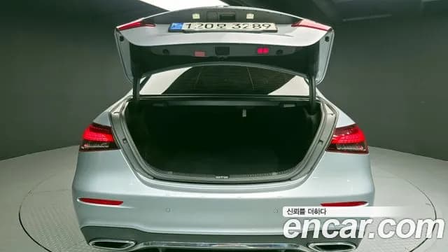 2022 Mercedes-Benz E-Class W213 E350 4MATIC AMG Line Sold VIN W1KZF8GB4NB055919 – exterior detail 2022 Mercedes-Benz E-Class W213 E350 4MATIC AMG Line Sold VIN W1KZF8GB4NB055919 – exterior detail