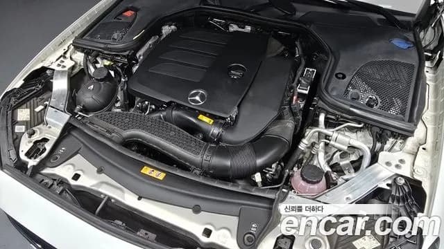 2022 Mercedes-Benz E-Class W213 E350 4MATIC AMG Line Sold VIN W1KZF8GB4NB096292 – engine bay 2022 Mercedes-Benz E-Class W213 E350 4MATIC AMG Line Sold VIN W1KZF8GB4NB096292 – engine bay
