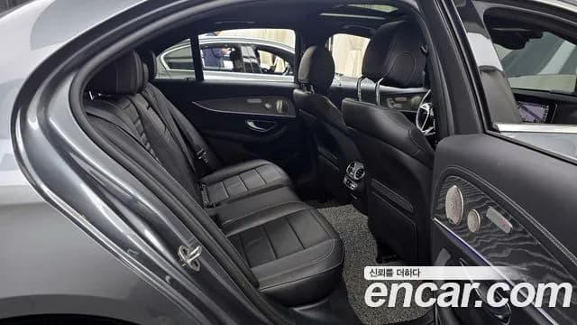 2023 Mercedes-Benz E-Class W213 E350 4MATIC Exclusive Sold VIN W1KZF8GB4PB113353 – trunk area 2023 Mercedes-Benz E-Class W213 E350 4MATIC Exclusive Sold VIN W1KZF8GB4PB113353 – trunk area