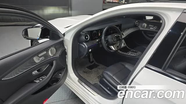 2023 Mercedes-Benz E-Class W213 E350 4MATIC AMG Line Sold VIN W1KZF8GB5PB121817 – photo 14 2023 Mercedes-Benz E-Class W213 E350 4MATIC AMG Line Sold VIN W1KZF8GB5PB121817 – photo 14