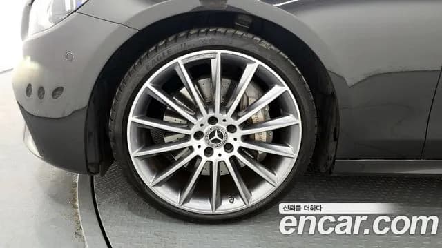 2022 Mercedes-Benz E-Class W213 E350 4MATIC AMG Line Sold VIN W1KZF8GB6NB054996 – rear exterior 2022 Mercedes-Benz E-Class W213 E350 4MATIC AMG Line Sold VIN W1KZF8GB6NB054996 – rear exterior