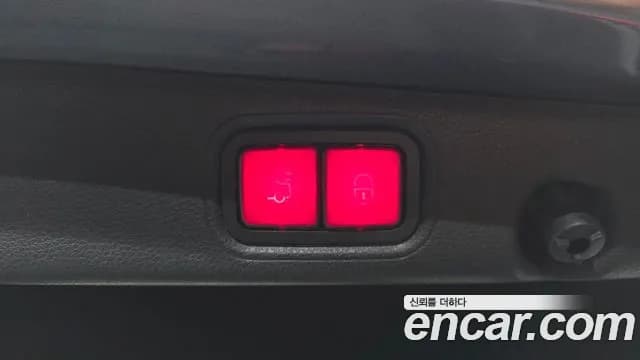 2021 Mercedes-Benz E-Class W213 E350 4MATIC Avantgarde Sold VIN W1KZF8GB8MA925580 – engine bay 2021 Mercedes-Benz E-Class W213 E350 4MATIC Avantgarde Sold VIN W1KZF8GB8MA925580 – engine bay