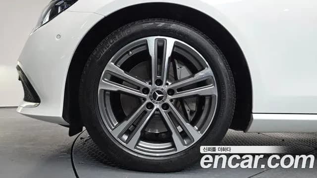 2021 Mercedes-Benz E-Class W213 E350 4MATIC Avantgarde Sold VIN W1KZF8GB8MA988548 – photo 16 2021 Mercedes-Benz E-Class W213 E350 4MATIC Avantgarde Sold VIN W1KZF8GB8MA988548 – photo 16