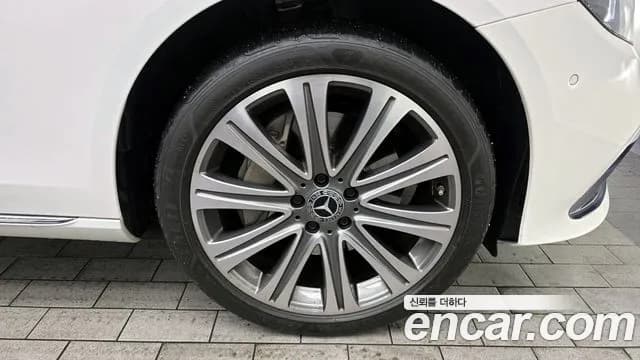 2023 Mercedes-Benz E-Class W213 E350 4MATIC Exclusive Sold VIN W1KZF8GBXPB113406 – trunk area 2023 Mercedes-Benz E-Class W213 E350 4MATIC Exclusive Sold VIN W1KZF8GBXPB113406 – trunk area