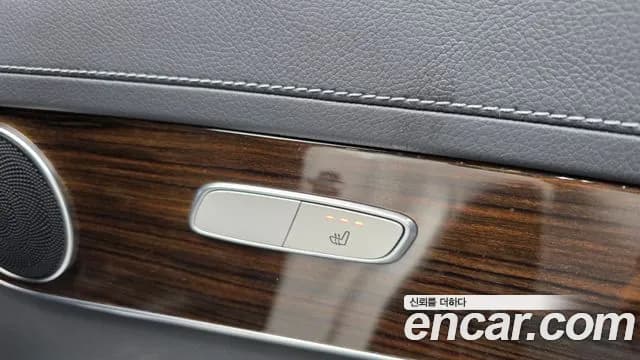 2020 Mercedes-Benz GLC-Class X253 GLC300 4MATIC Sold VIN W1N0G8EB0LF767281 – trunk area 2020 Mercedes-Benz GLC-Class X253 GLC300 4MATIC Sold VIN W1N0G8EB0LF767281 – trunk area
