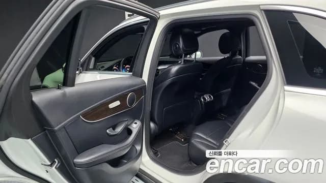 2020 Mercedes-Benz GLC-Class X253 GLC300 4MATIC Sold VIN W1N0G8EB0LF767281 – photo 16 2020 Mercedes-Benz GLC-Class X253 GLC300 4MATIC Sold VIN W1N0G8EB0LF767281 – photo 16