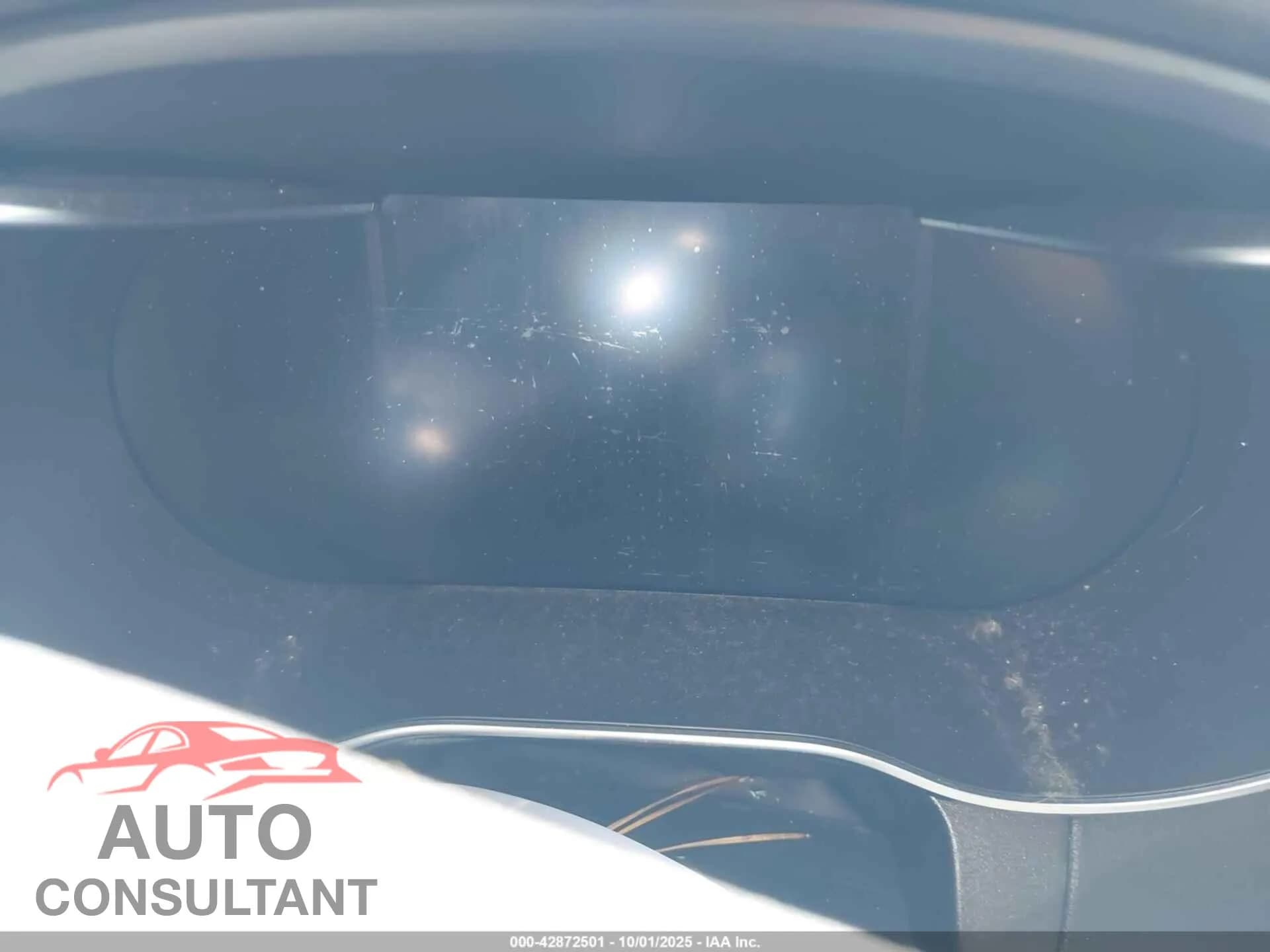 2021 MERCEDES-BENZ GLC 300 Damaged VIN W1N0G8EB5MF872609 – exterior detail 2021 MERCEDES-BENZ GLC 300 Damaged VIN W1N0G8EB5MF872609 – exterior detail