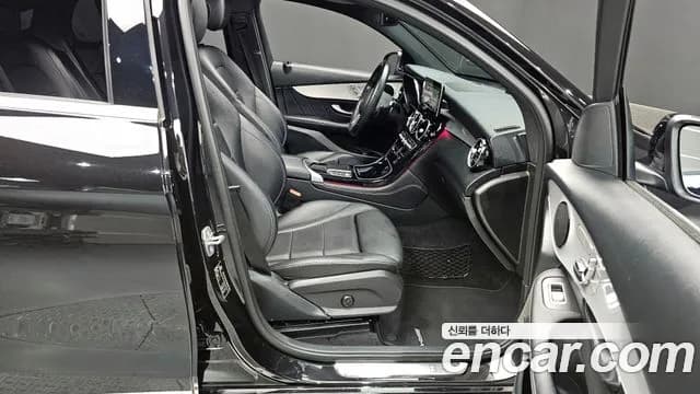 2020 Mercedes-Benz GLC-Class X253 GLC220 d 4MATIC Coupe Sold VIN W1N0J1FB0LF851771 – photo 19 2020 Mercedes-Benz GLC-Class X253 GLC220 d 4MATIC Coupe Sold VIN W1N0J1FB0LF851771 – photo 19