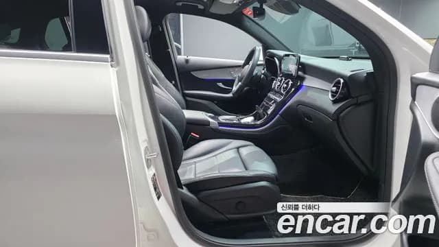 2021 Mercedes-Benz GLC-Class X253 GLC220 d 4MATIC Coupe Sold VIN W1N0J1FB8MF911572 – interior seats 2021 Mercedes-Benz GLC-Class X253 GLC220 d 4MATIC Coupe Sold VIN W1N0J1FB8MF911572 – interior seats