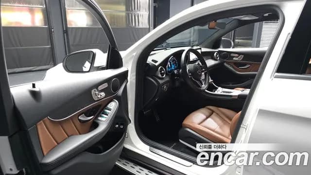 2021 Mercedes-Benz GLC-Class X253 GLC300e 4MATIC Coupe Sold VIN W1N0J5DB8MF870709 – exterior detail 2021 Mercedes-Benz GLC-Class X253 GLC300e 4MATIC Coupe Sold VIN W1N0J5DB8MF870709 – exterior detail