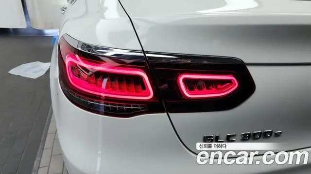 2021 Mercedes-Benz GLC-Class X253 GLC300e 4MATIC Coupe Sold VIN W1N0J5DB8MF883699 – photo 14 2021 Mercedes-Benz GLC-Class X253 GLC300e 4MATIC Coupe Sold VIN W1N0J5DB8MF883699 – photo 14