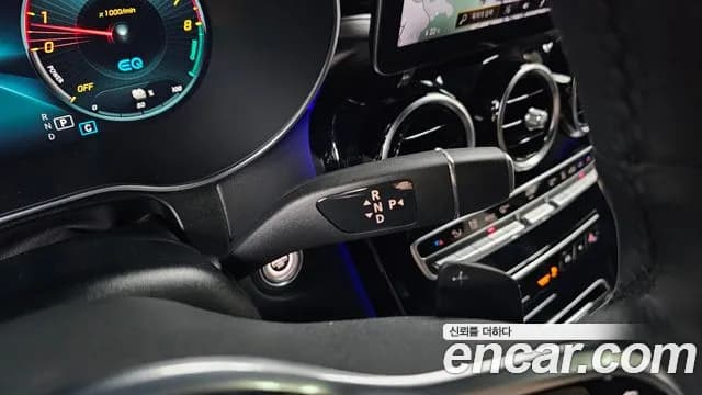 2020 Mercedes-Benz GLC-Class X253 GLC300e 4MATIC Coupe Sold VIN W1N0J5DB9LF850547 – interior seats 2020 Mercedes-Benz GLC-Class X253 GLC300e 4MATIC Coupe Sold VIN W1N0J5DB9LF850547 – interior seats