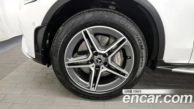 2021 Mercedes-Benz GLC-Class X253 GLC300e 4MATIC Coupe Sold VIN W1N0J5DB9MF935499 – exterior detail 2021 Mercedes-Benz GLC-Class X253 GLC300e 4MATIC Coupe Sold VIN W1N0J5DB9MF935499 – exterior detail