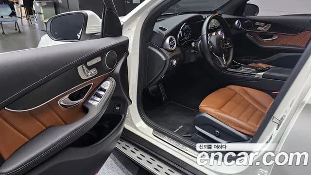 2023 Mercedes-Benz GLC-Class X253 GCL300 4MATIC Coupe Sold VIN W1N0J8EB0PG142087 – interior seats 2023 Mercedes-Benz GLC-Class X253 GCL300 4MATIC Coupe Sold VIN W1N0J8EB0PG142087 – interior seats