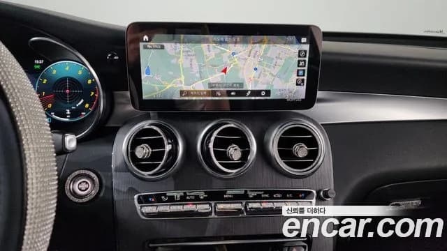 2020 Mercedes-Benz GLC-Class X253 GCL300 4MATIC Coupe Sold VIN W1N0J8EB4LF761887 – exterior detail 2020 Mercedes-Benz GLC-Class X253 GCL300 4MATIC Coupe Sold VIN W1N0J8EB4LF761887 – exterior detail