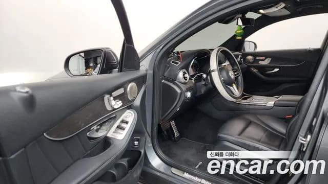 2020 Mercedes-Benz GLC-Class X253 GCL300 4MATIC Coupe Sold VIN W1N0J8EB4LF761887 – photo 17 2020 Mercedes-Benz GLC-Class X253 GCL300 4MATIC Coupe Sold VIN W1N0J8EB4LF761887 – photo 17