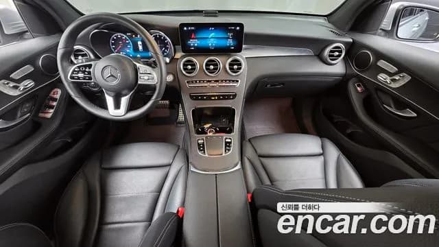 2020 Mercedes-Benz GLC-Class X253 GCL300 4MATIC Coupe Sold VIN W1N0J8EB5LF769433 – interior seats 2020 Mercedes-Benz GLC-Class X253 GCL300 4MATIC Coupe Sold VIN W1N0J8EB5LF769433 – interior seats