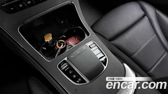 2020 Mercedes-Benz GLC-Class X253 GCL300 4MATIC Coupe Sold VIN W1N0J8EB5LF769433 – photo 21 2020 Mercedes-Benz GLC-Class X253 GCL300 4MATIC Coupe Sold VIN W1N0J8EB5LF769433 – photo 21