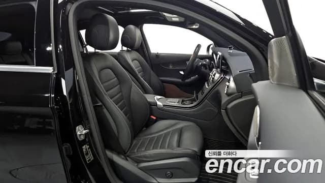 2020 Mercedes-Benz GLC-Class X253 GLC300 4MATIC Premium Coupe Sold VIN W1N0J8EB7LF808748 – dashboard 2020 Mercedes-Benz GLC-Class X253 GLC300 4MATIC Premium Coupe Sold VIN W1N0J8EB7LF808748 – dashboard