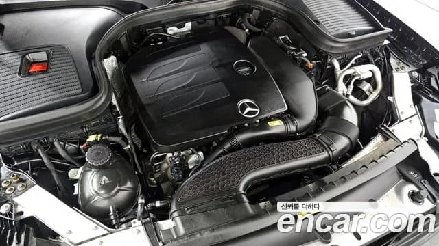 2020 Mercedes-Benz GLC-Class X253 GLC300 4MATIC Premium Coupe Sold VIN W1N0J8EB7LF808748 – exterior detail 2020 Mercedes-Benz GLC-Class X253 GLC300 4MATIC Premium Coupe Sold VIN W1N0J8EB7LF808748 – exterior detail