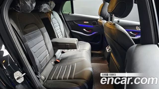 2020 Mercedes-Benz GLC-Class X253 GLC300 4MATIC Premium Coupe Sold VIN W1N0J8EB8LF827809 – interior seats 2020 Mercedes-Benz GLC-Class X253 GLC300 4MATIC Premium Coupe Sold VIN W1N0J8EB8LF827809 – interior seats