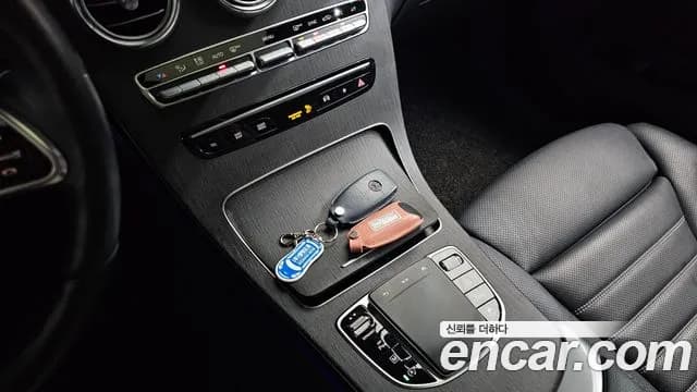 2023 Mercedes-Benz GLC-Class X253 GCL300 4MATIC Coupe Sold VIN W1N0J8EBXPG150195 – interior seats 2023 Mercedes-Benz GLC-Class X253 GCL300 4MATIC Coupe Sold VIN W1N0J8EBXPG150195 – interior seats