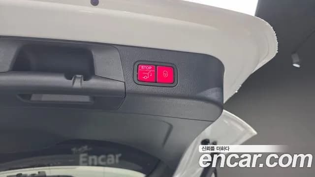 2021 Mercedes-Benz GLB-Class X247 GLB200 d Sold VIN W1N4M1CB4MW114958 – engine bay 2021 Mercedes-Benz GLB-Class X247 GLB200 d Sold VIN W1N4M1CB4MW114958 – engine bay