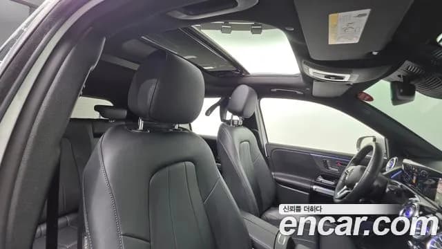 2023 Mercedes-Benz GLB-Class X247 GLB200 d Sold VIN W1N4M1CB5PW295184 – engine bay 2023 Mercedes-Benz GLB-Class X247 GLB200 d Sold VIN W1N4M1CB5PW295184 – engine bay