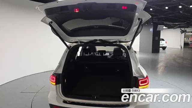 2021 Mercedes-Benz GLB-Class X247 GLB220 Sold VIN W1N4M4EB0MW104040 – interior seats 2021 Mercedes-Benz GLB-Class X247 GLB220 Sold VIN W1N4M4EB0MW104040 – interior seats