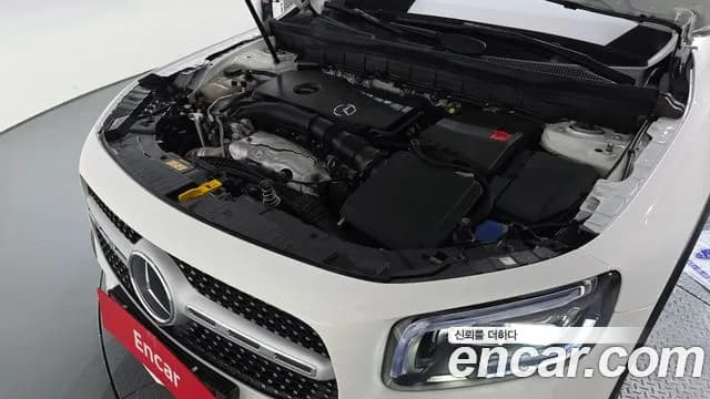 2022 Mercedes-Benz GLB-Class X247 GLB250 4MATIC Sold VIN W1N4M4HB6NW200588 – engine bay 2022 Mercedes-Benz GLB-Class X247 GLB250 4MATIC Sold VIN W1N4M4HB6NW200588 – engine bay