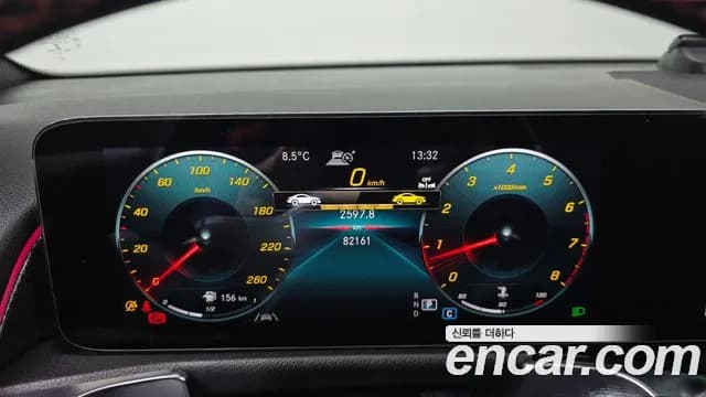 2021 Mercedes-Benz GLB-Class X247 GLB250 4MATIC Sold VIN W1N4M4HBXMW111430 – side profile 2021 Mercedes-Benz GLB-Class X247 GLB250 4MATIC Sold VIN W1N4M4HBXMW111430 – side profile