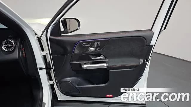 2023 Mercedes-Benz GLB-Class X247 AMG GLB35 4MATIC Sold VIN W1N4M5BB6PW260856 – interior seats 2023 Mercedes-Benz GLB-Class X247 AMG GLB35 4MATIC Sold VIN W1N4M5BB6PW260856 – interior seats